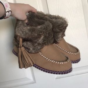 Nine west Moccasin house shoes